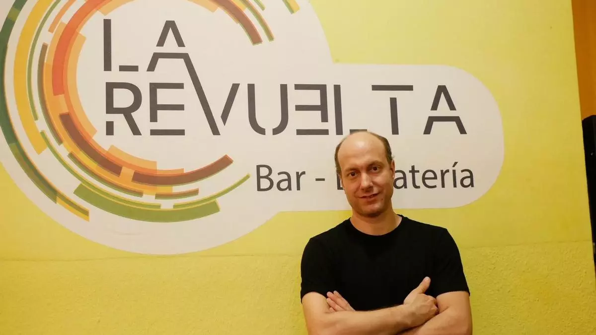 La Revuelta, el bar de San José que llegó antes que Broncano y que gusta aún más a los zaragozanos
