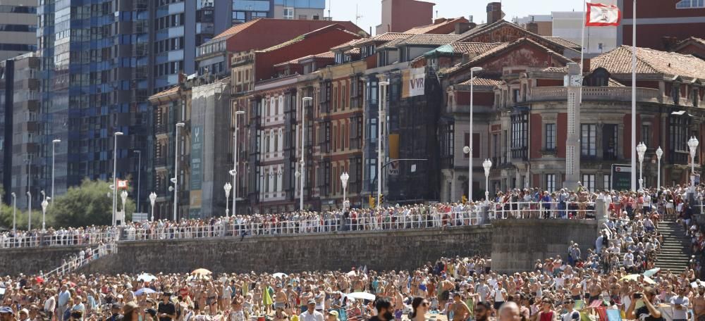 La danza prima y el Restallón en Gijón