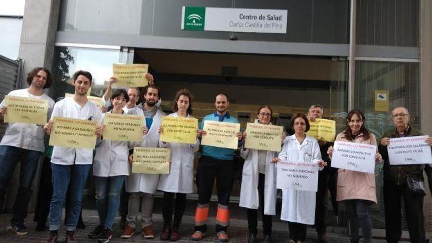 Médicos intensifican los paros previos a la huelga del martes