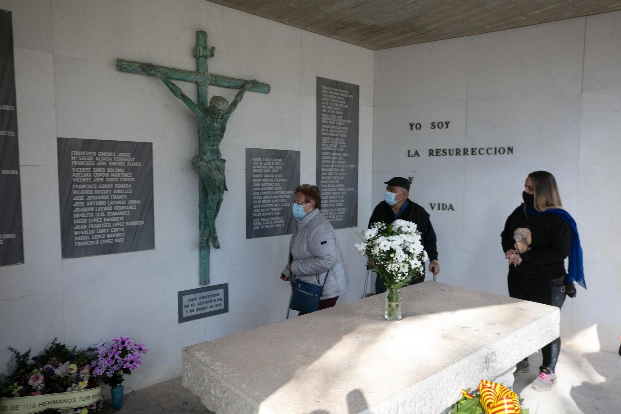 Homenaje a las víctimas del accidente aéreo de ses Roques Altes