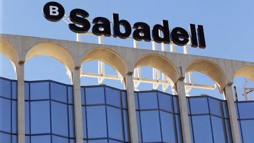La sede social del Sabadell en la ciudad de Alicante.