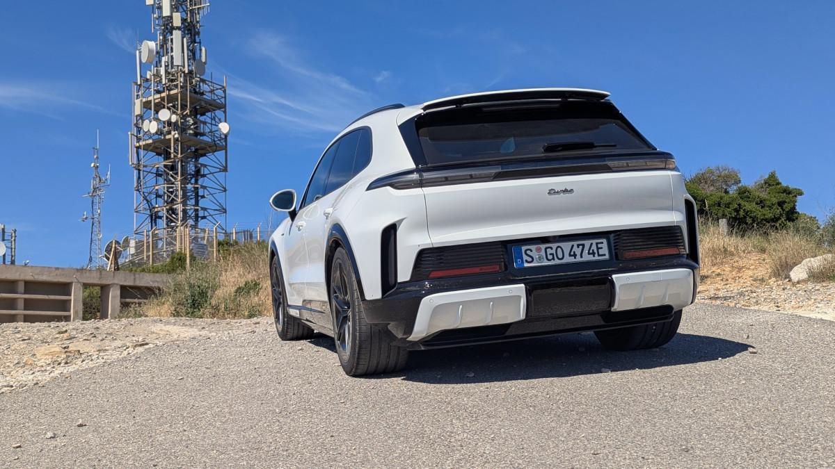 Porsche Cayenne Electric Turbo