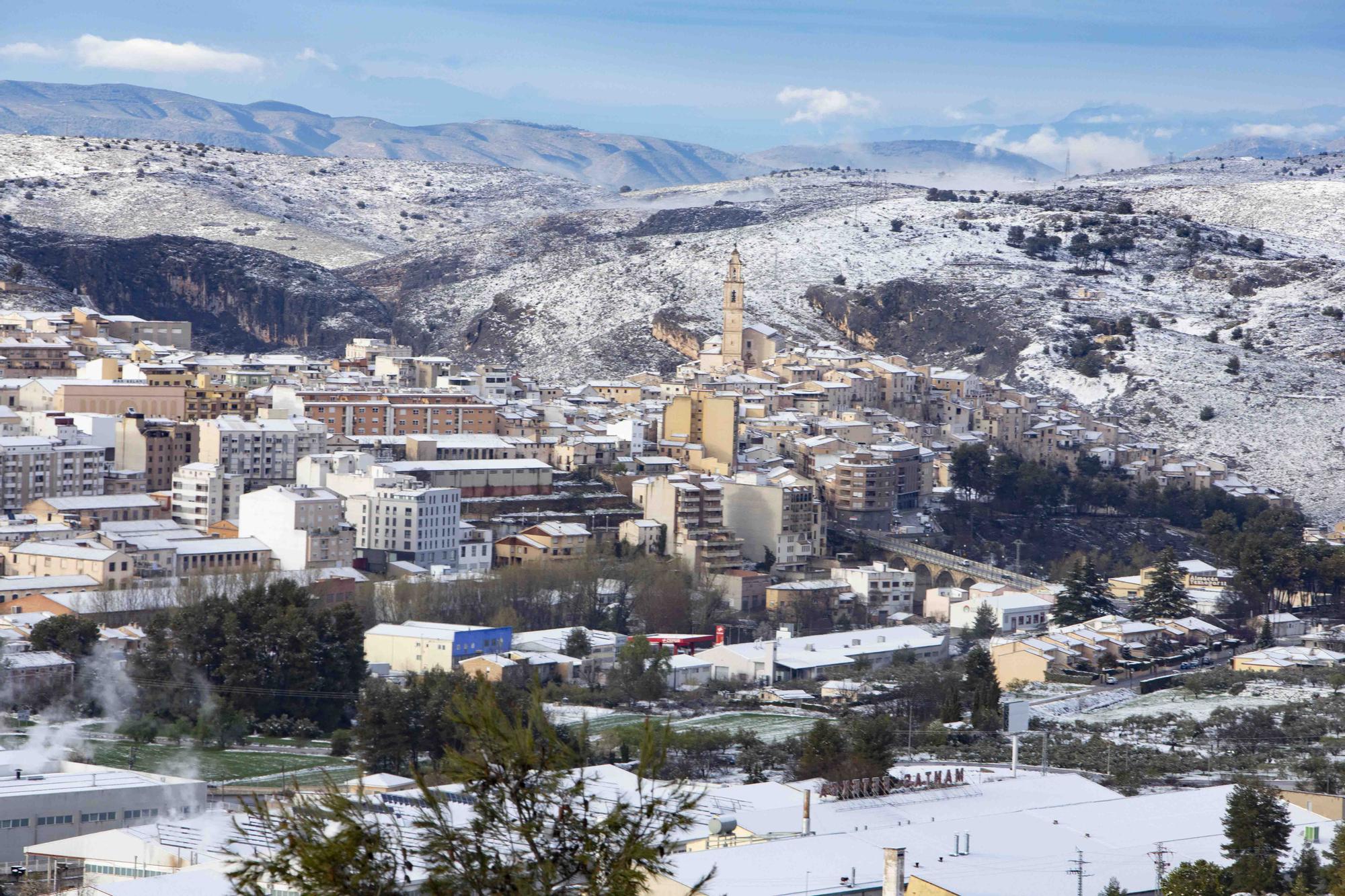 Espectacular nevada en la víspera de Sant Josep en Bocairent