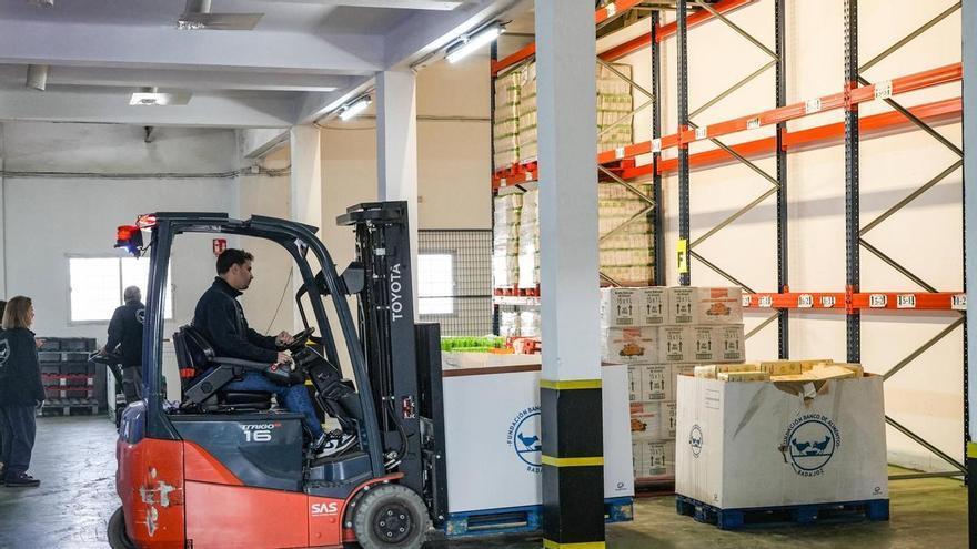 El Banco de Alimentos de Badajoz pide ayuda para llenar sus estanterías: nueva 'Operación kilo' este viernes y sábado