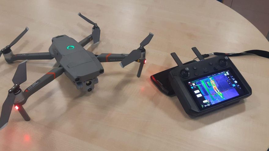 The Cabildo uses for the first time drones with cameras against forest fires