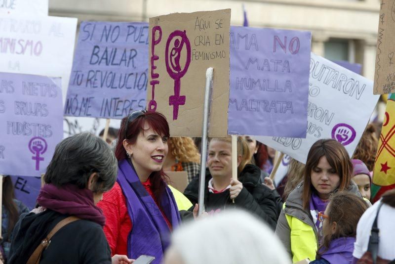 Fotogalería del 8-M en Zaragoza