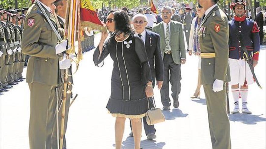 Defensa prevé superar el millar de asistentes en la jura civil de bandera