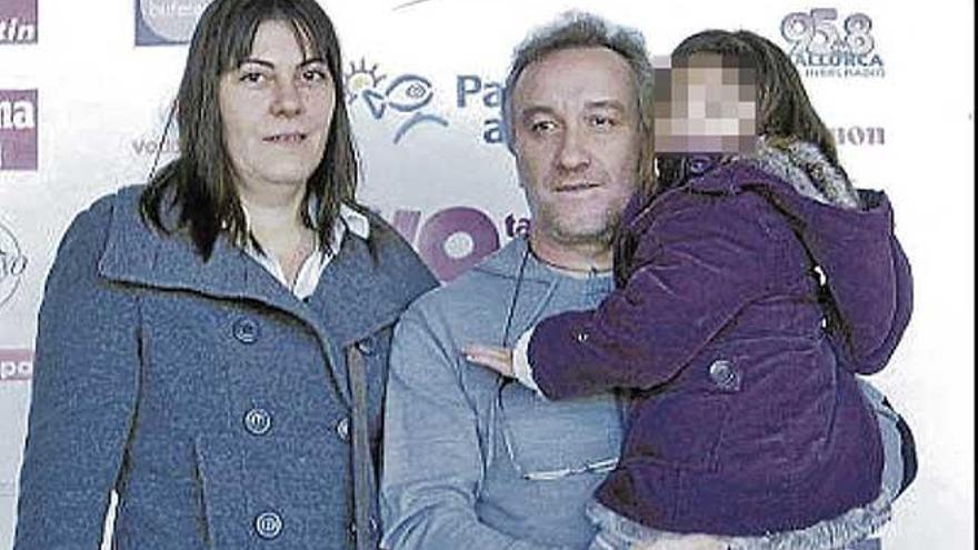 Juicio a los padres de Nadia por estafar con la enfermedad de su hija