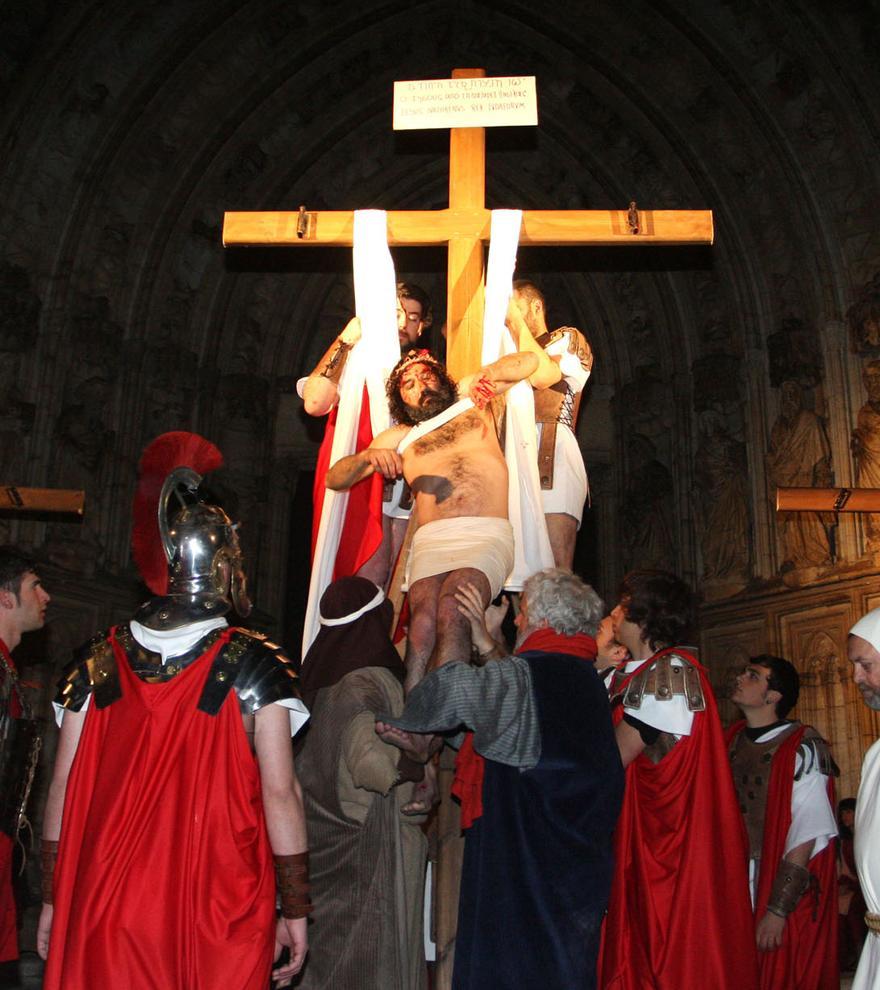 El «Via Crucis» de Castelló d&#039;Empúries es clourà dins de la Basílica