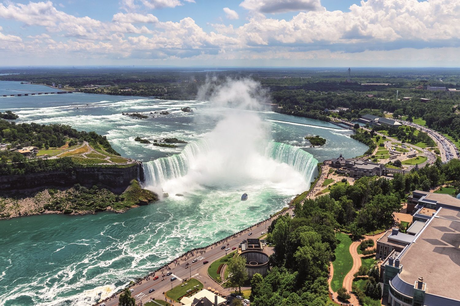 Así es el mayor sistema fluvial de agua dulce del mundo: el río San Lorenzo de Canadá.