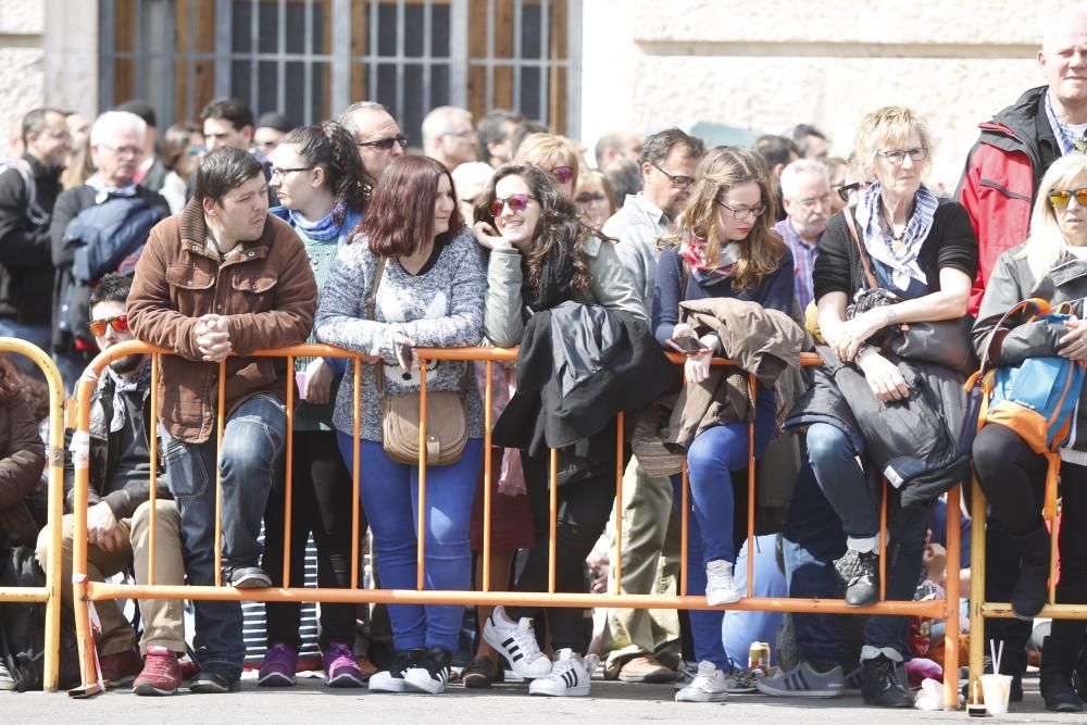 Búscate en la mascletà del 18 de marzo