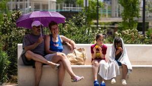 Un centenar de persones ateses per l’onada de calor a Catalunya