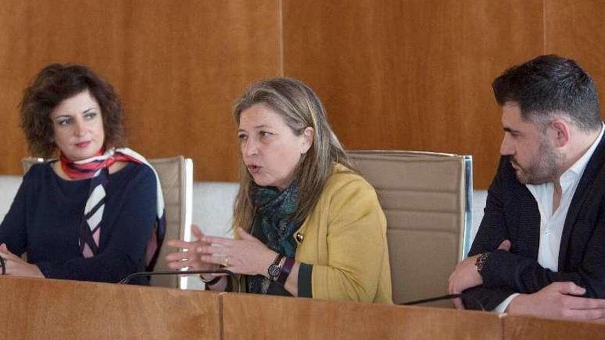 Teresa Pedrosa, Sandra González y Uxío Benítez. // C. T.