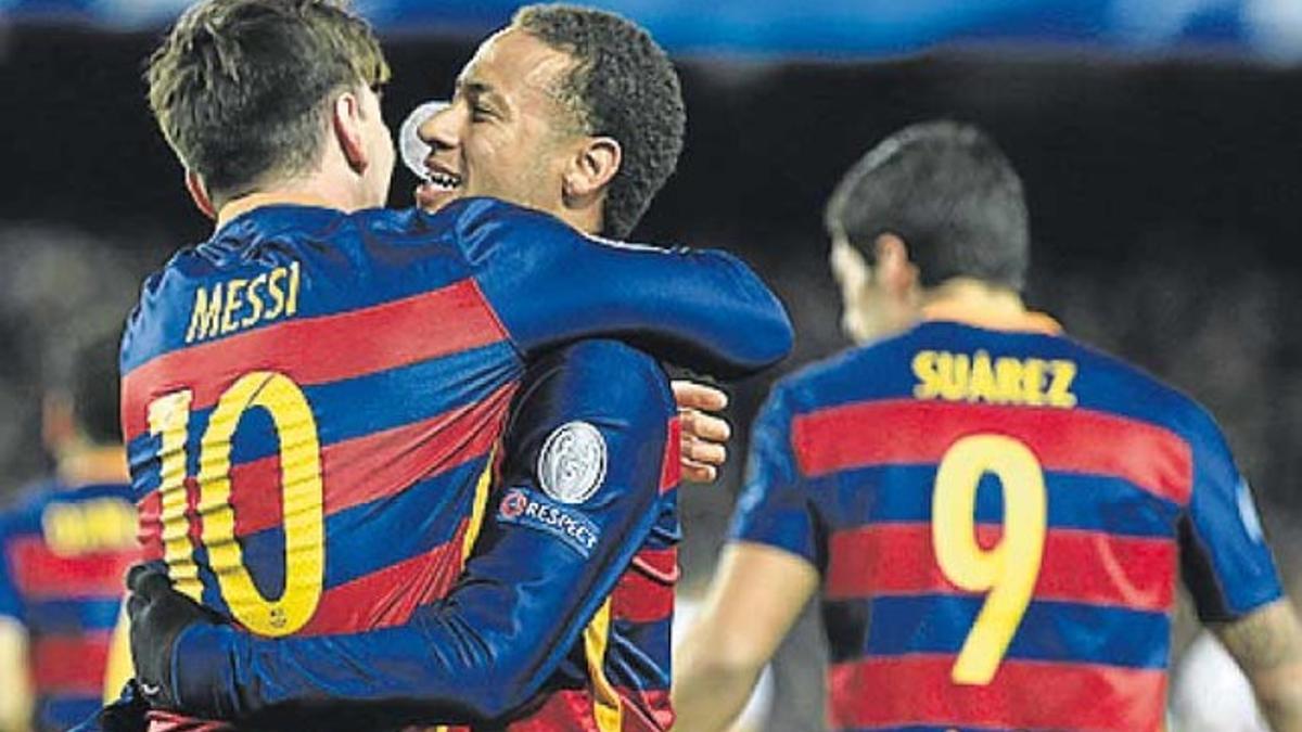 Messi, Neymar y Luis Suárez celebran uno de los goles del FC Barcelona frente a la Roma  