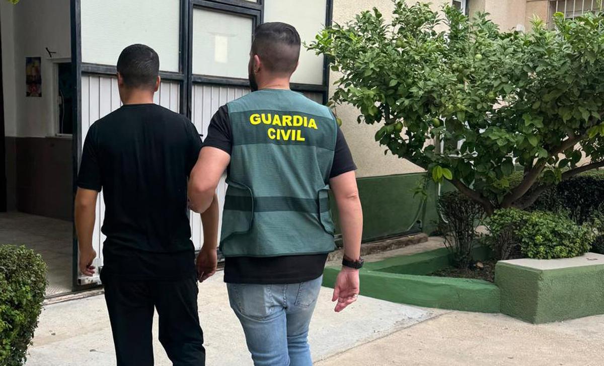 Arresto de uno de los presuntos autores de los hechos.