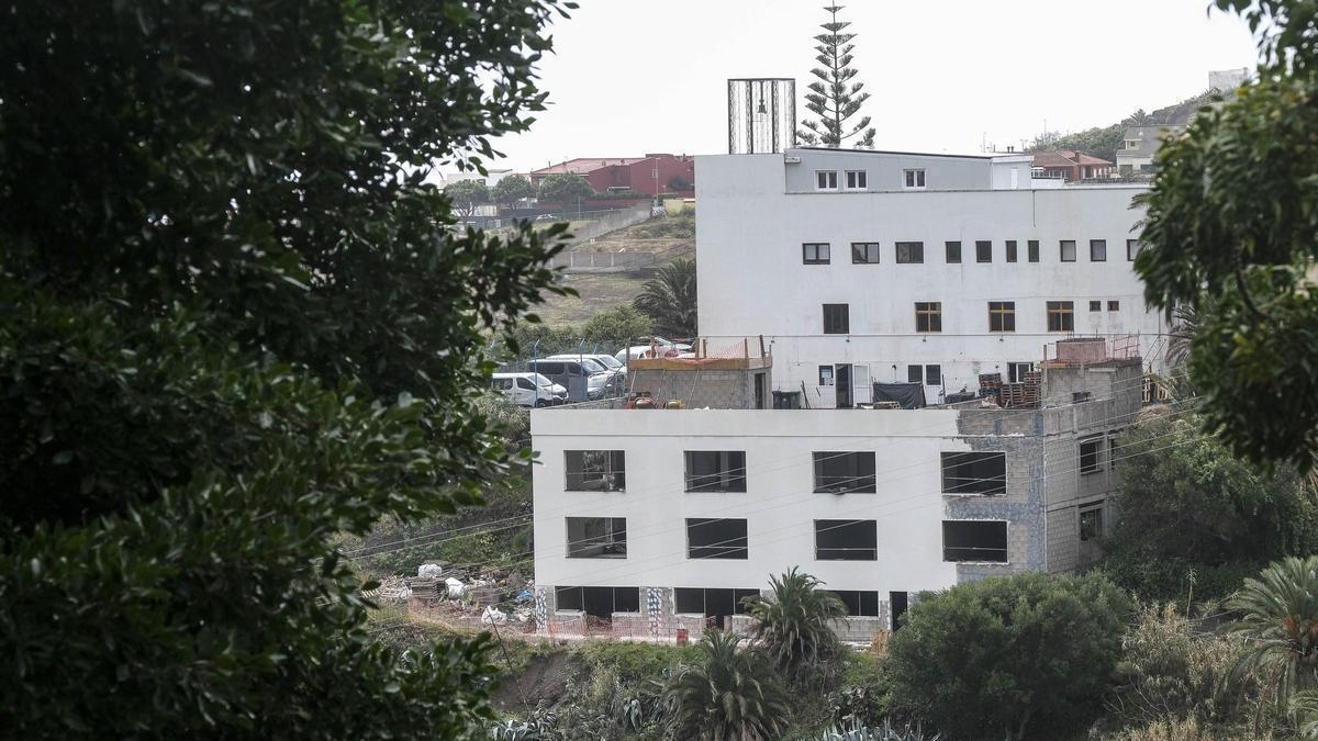 Instalaciones de la Iglesia Evangélica y la Asociación Oportunidades de Vida en El Fondillo.