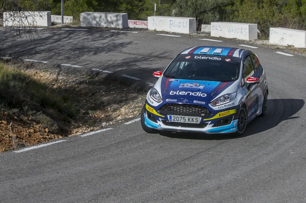 Fuster toma el mando en el Rallye de La Nucía.