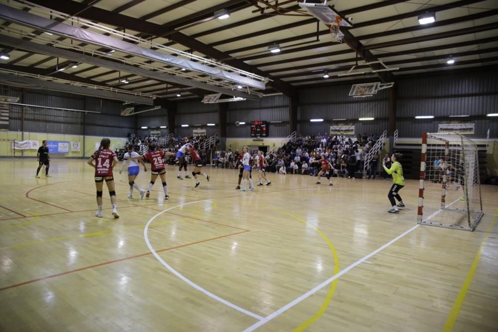 Partido de balonmano femenino Salud-Granollers