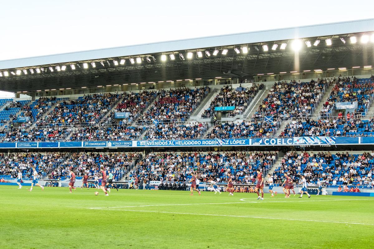 El aspecto de la grada de San Sebastián durante la tarde de ayer.