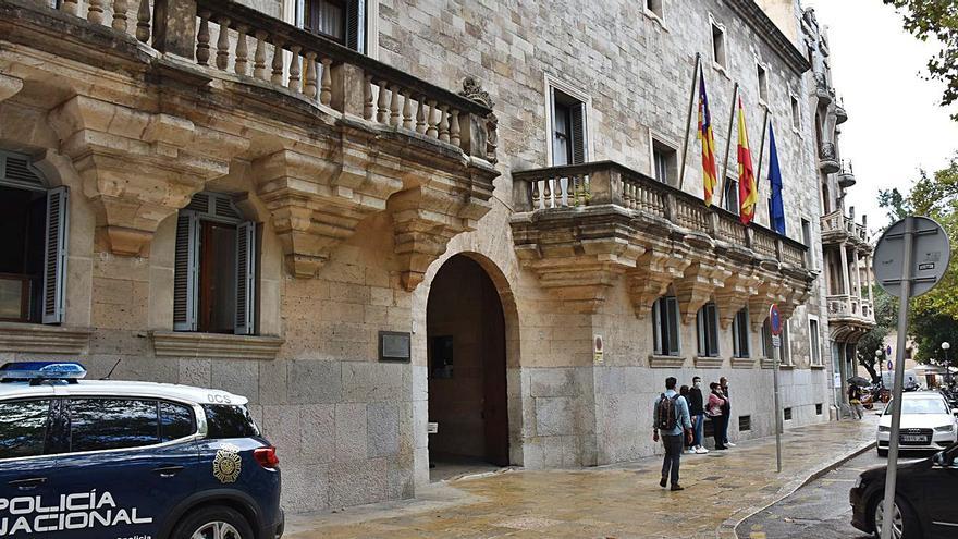Piden diez años de cárcel para un hombre por violar a una joven inconsciente en un hotel de Ibiza
