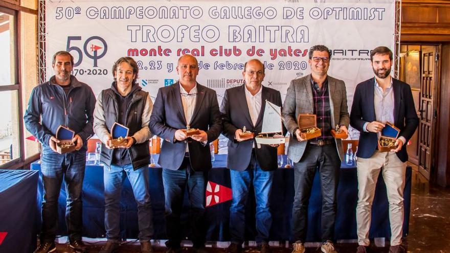 Un instante de la presentación de la regata, en el Monte Real Club de Yates de Baiona.  // Rosana Calvo