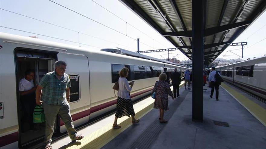 Renfe promociona el AVE a Granada con una oferta turística