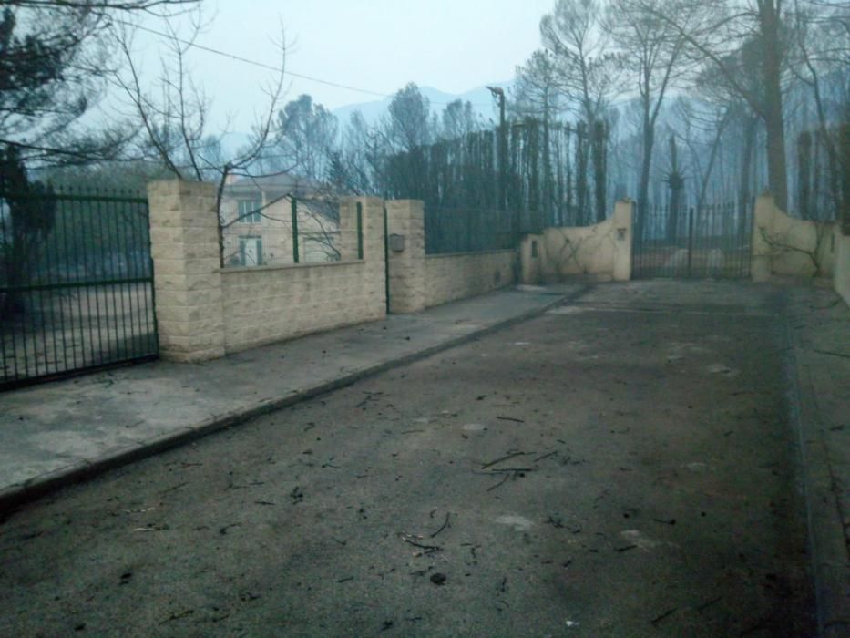 Viviendas afectadas por el fuego en Marxuquera.