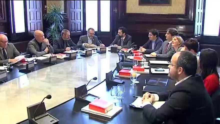 La Mesa del Parlament aborda de nuevo la delegación de voto de Puigdemont