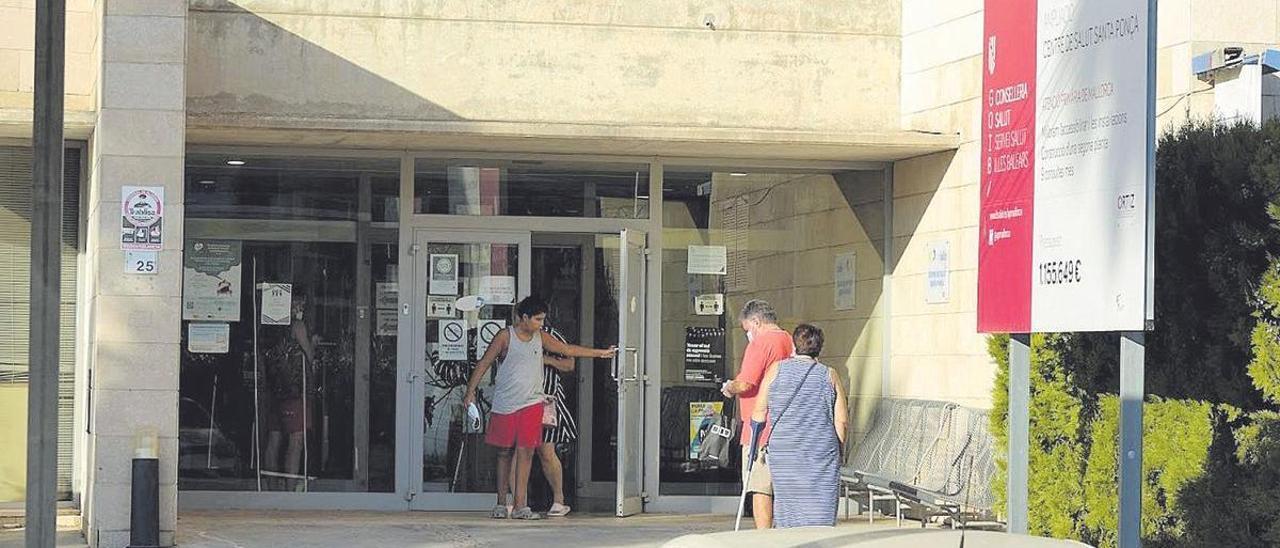 El PAC de Santa Ponça, uno de los más saturados durante los fines de semana en los que también deben asistir al turismo de excesos.