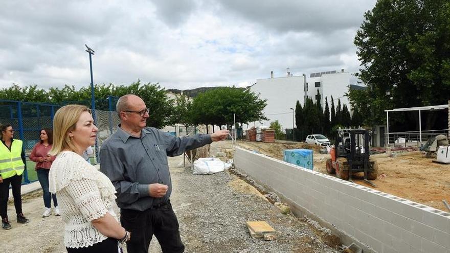 Llocnou de Sant Jeroni construye un trinquet y amplía el polideportivo como un aliciente más para fijar población