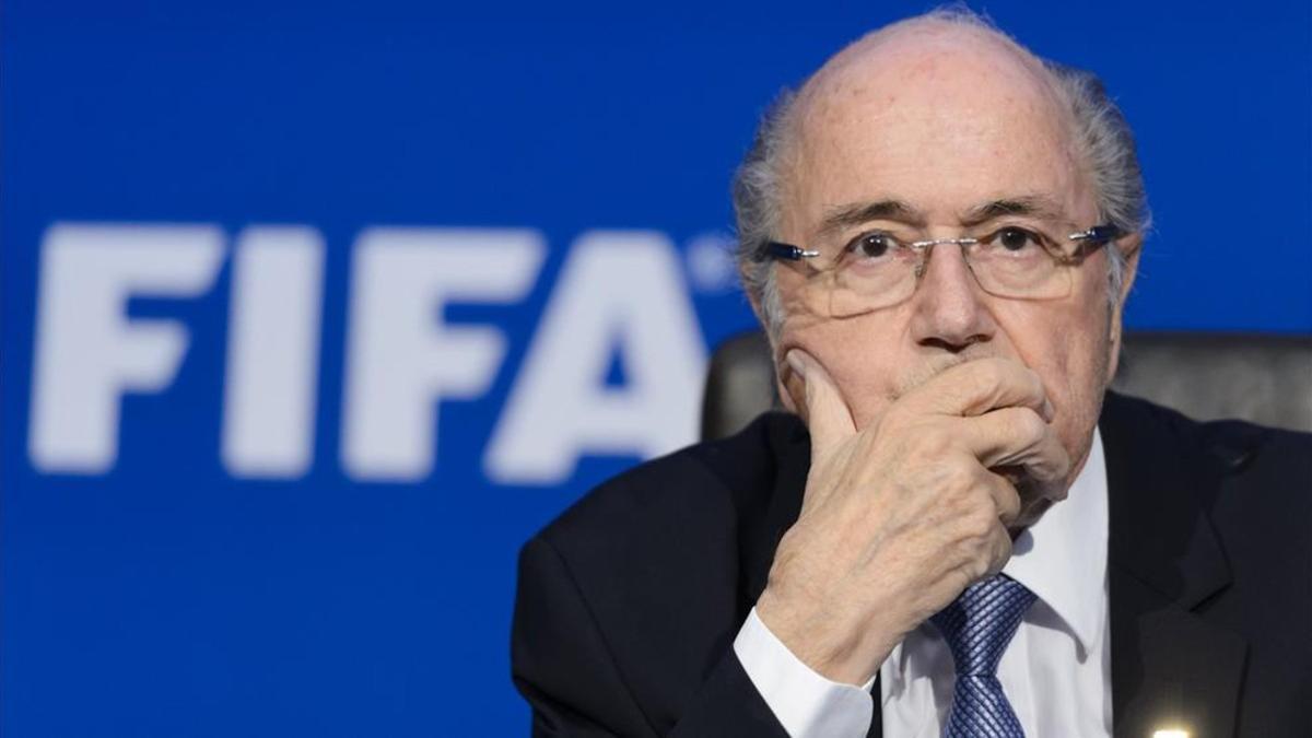 Blatter espera la resolución de su recurso