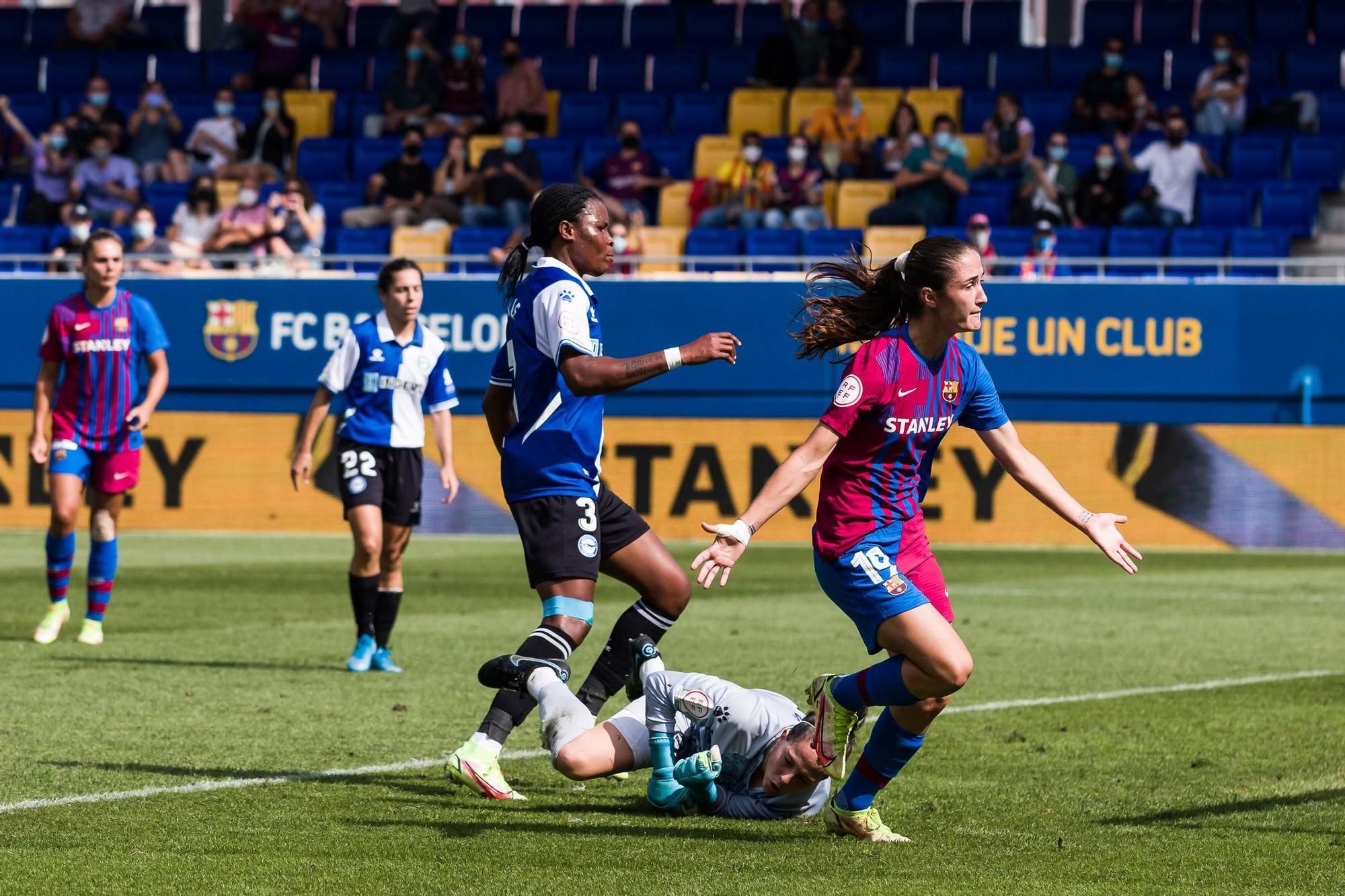 Un partido de la Liga Iberdrola entre el FC Barcelona y el Deportivo Alavés.