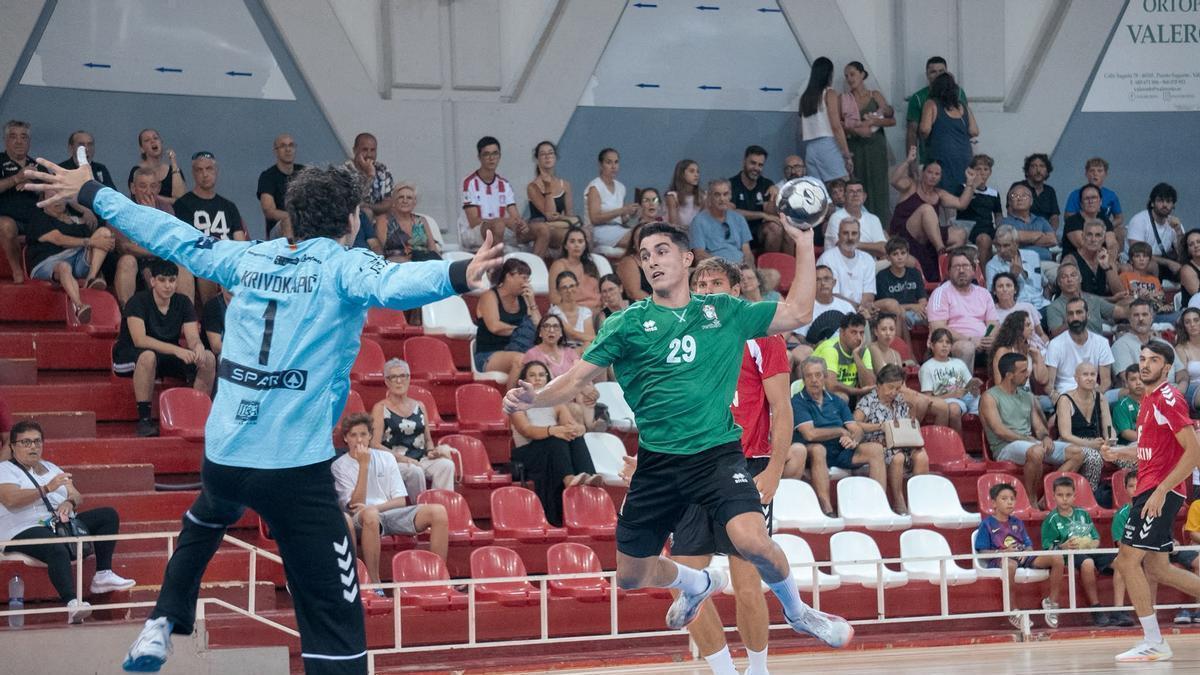 El Fertiberia Puerto Sagunto logra una victoria de prestigio en el Torneo Fundadores