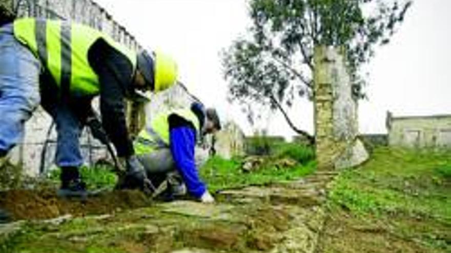 Las excavaciones del Fuerte sacan a la luz restos de lo que pudo ser una ermita