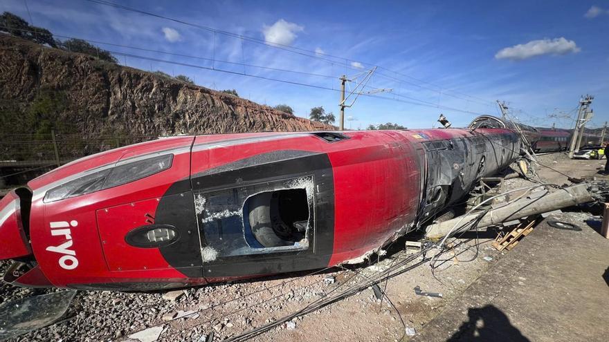 Zugunglück in Spanien: Eindrucksvolle Luftaufnahmen zeigen Ausmaß der Katastrophe