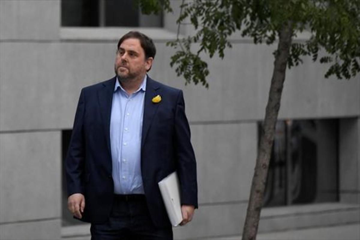 Junqueras, dirigiéndose a declarar ante la Audiencia Nacional, el pasado 2 de noviembre.