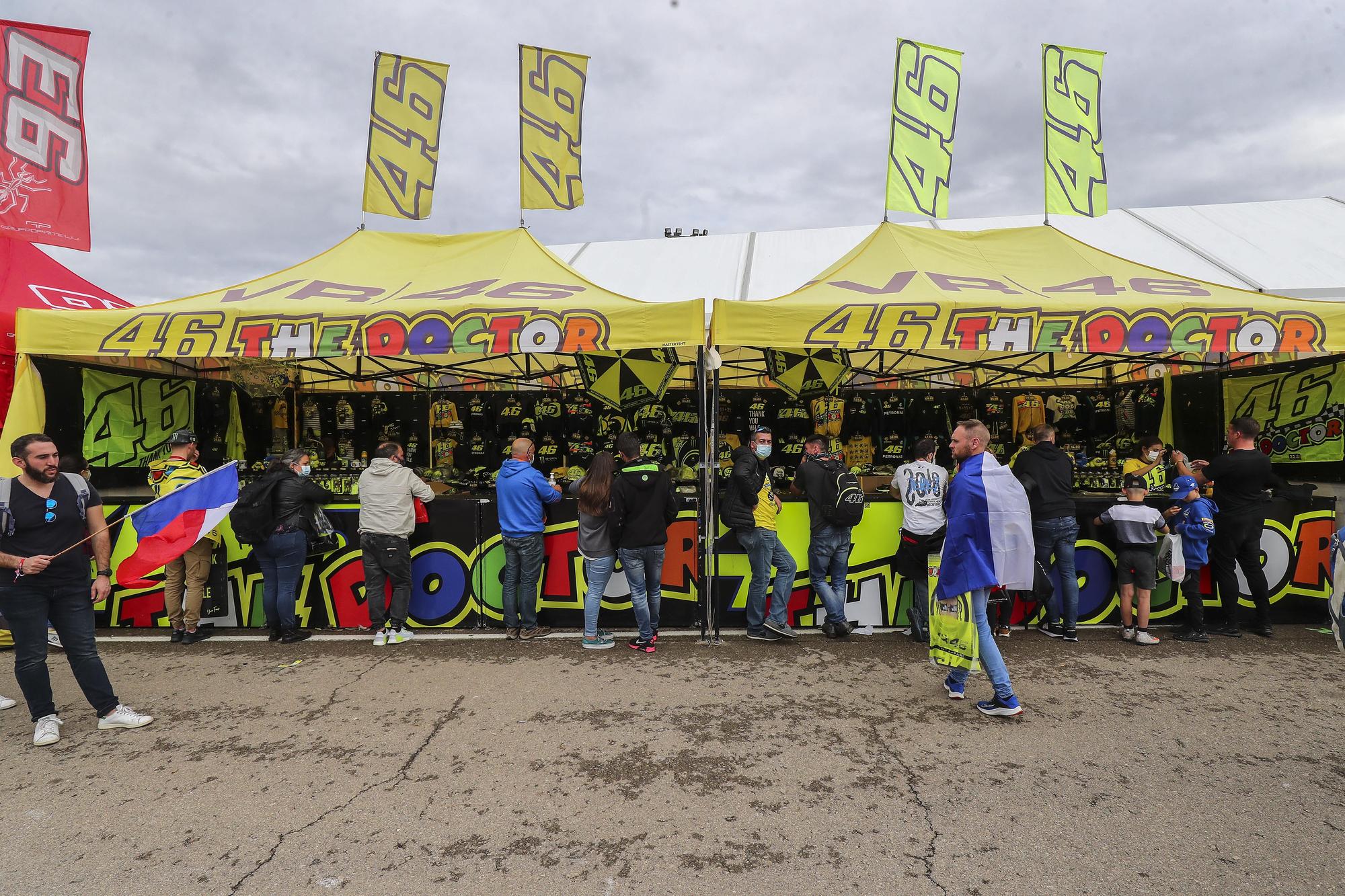 Gran ambiente en el circuito de Cheste