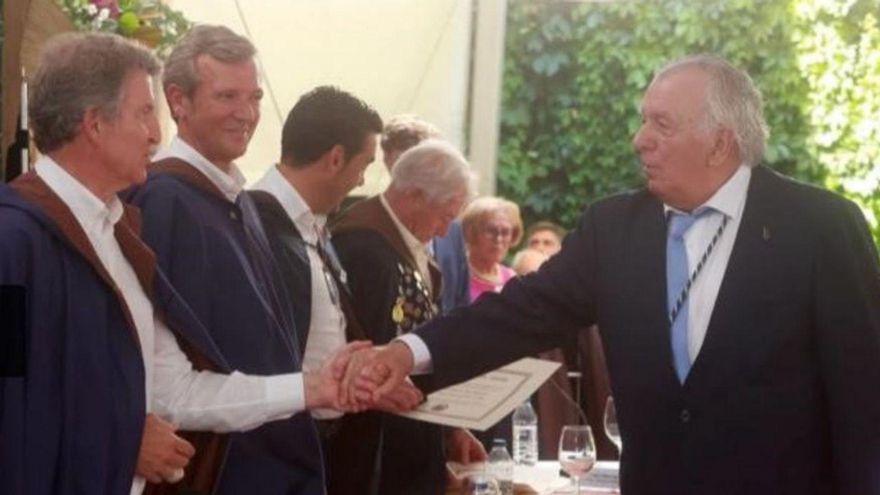 Fuente Calleja, reconocido con la &quot;Hoja de Plata del Albariño&quot;