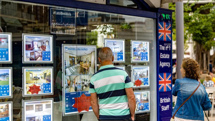 La venta de casas a extranjeros se duplica en Alicante y ya supera en un 35% las cifras precovid