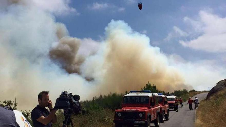 Extinguen un incendio en Vila Nova de Cerveira tras más de 20 horas