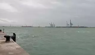 Borrasca Harry en Castellón: alerta naranja por viento, olas de más de 4 metros y nieve en el interior