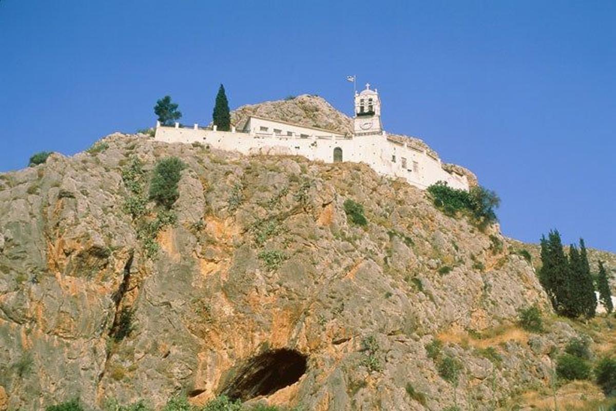 El castillo de Larisa domina la ciudad de Argos.