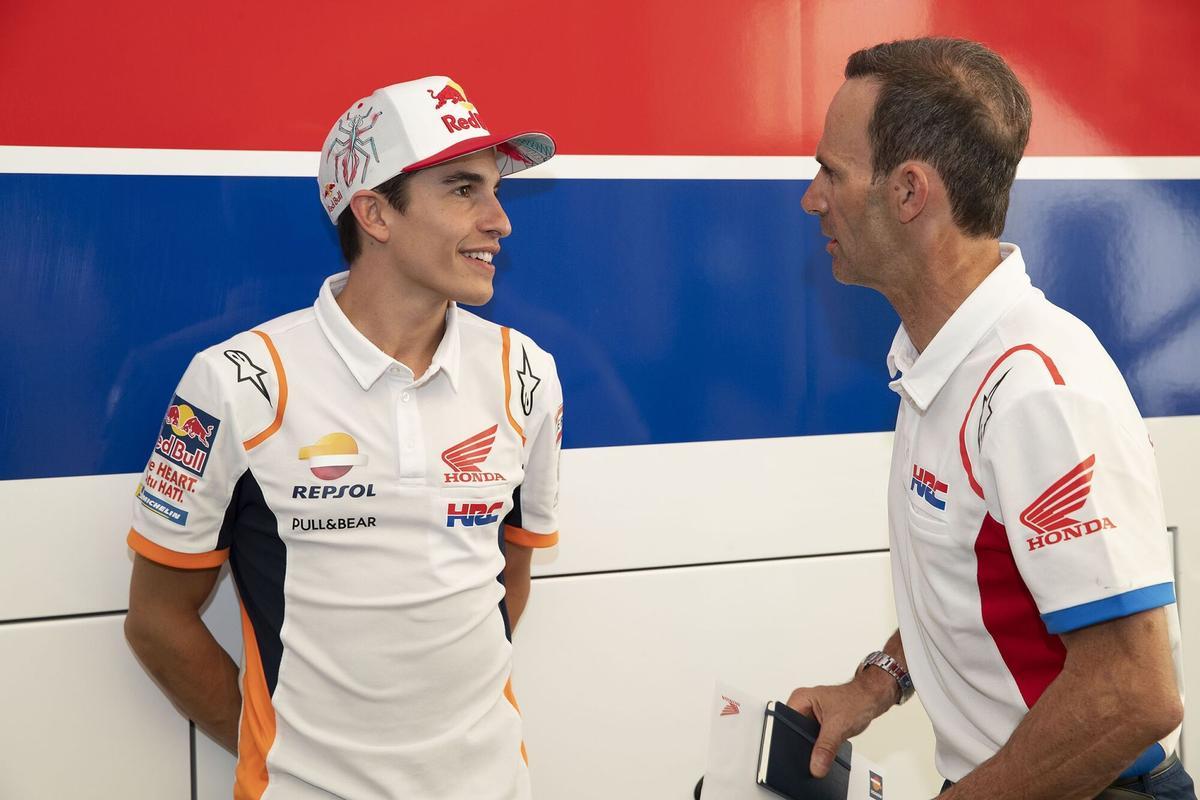 Márquez habla con Alberto Puig. // Efe13/06/2019 El piloto de MotoGP Marc Márquez y Alberto Puig, Team Manager del Repsol Honda DEPORTES REPSOL HONDA