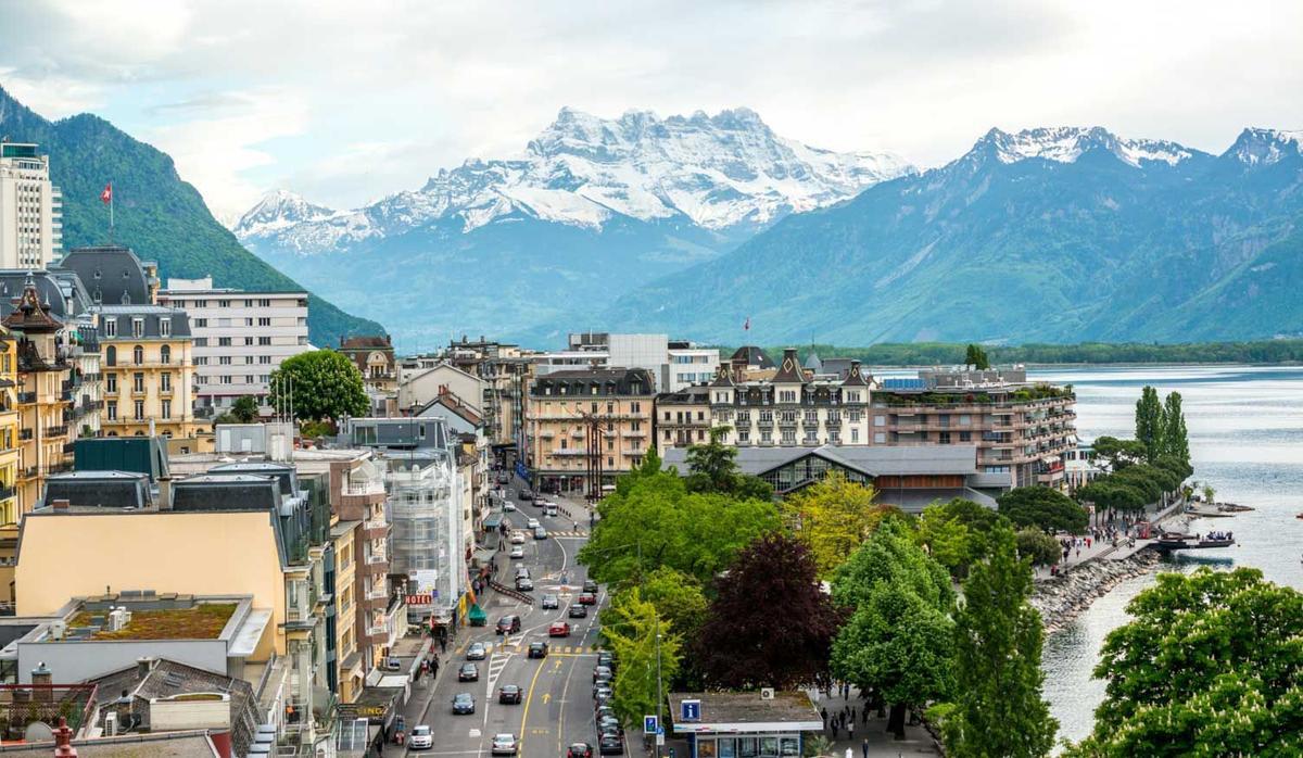 Montreux cityscape: lake Geneva and Alps