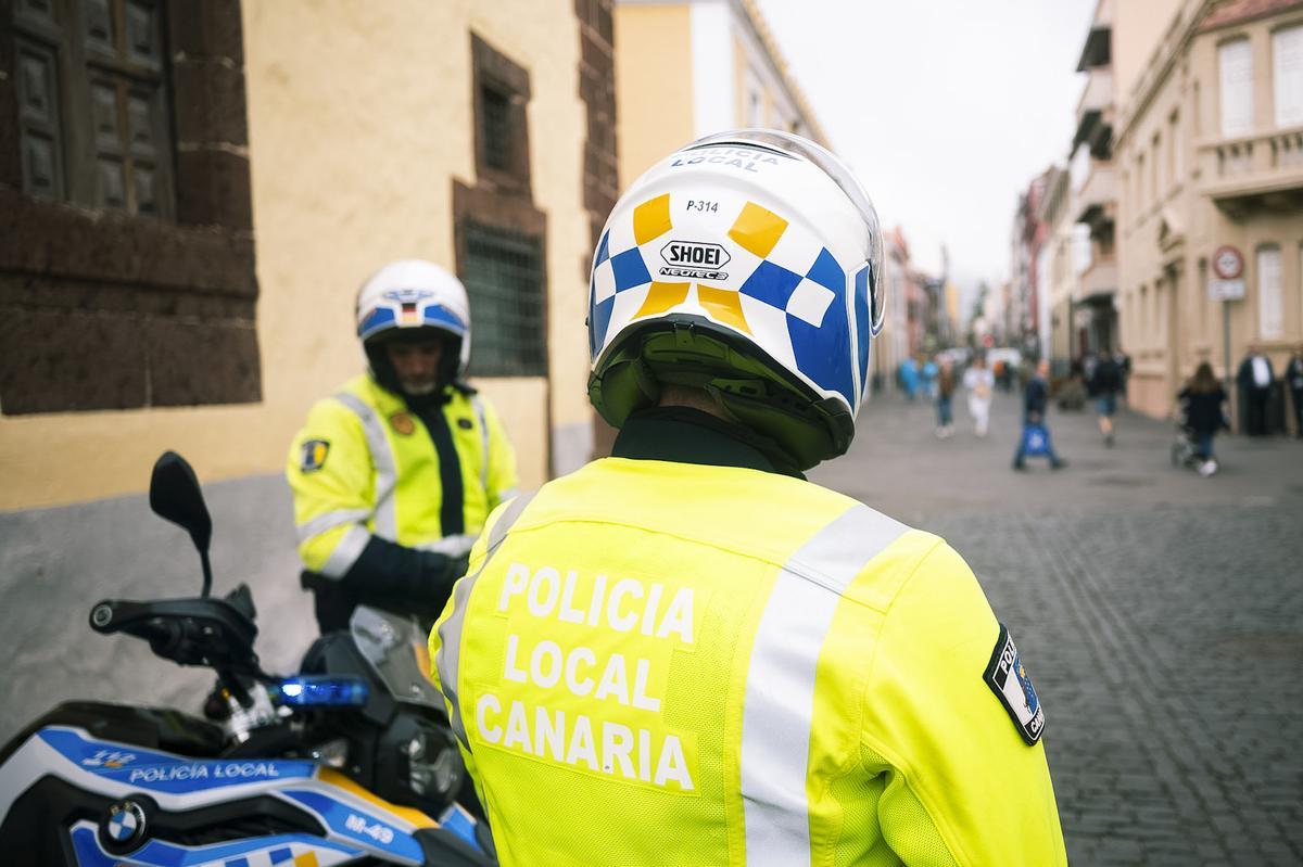 La Policía Local de La Laguna renueva equipamiento y suministros.