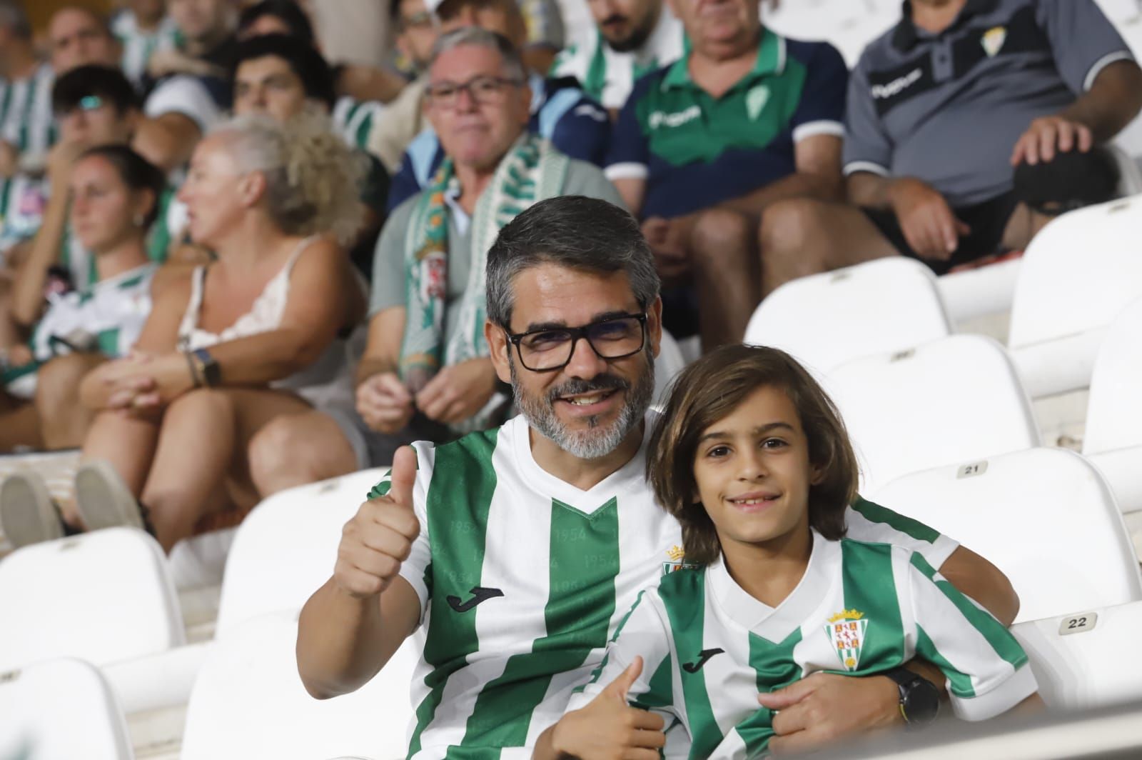 Córdoba CF-Racing de Santander | Las imágenes de la afición en El Arcángel