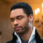 Regé-Jean Page es Simon Basset