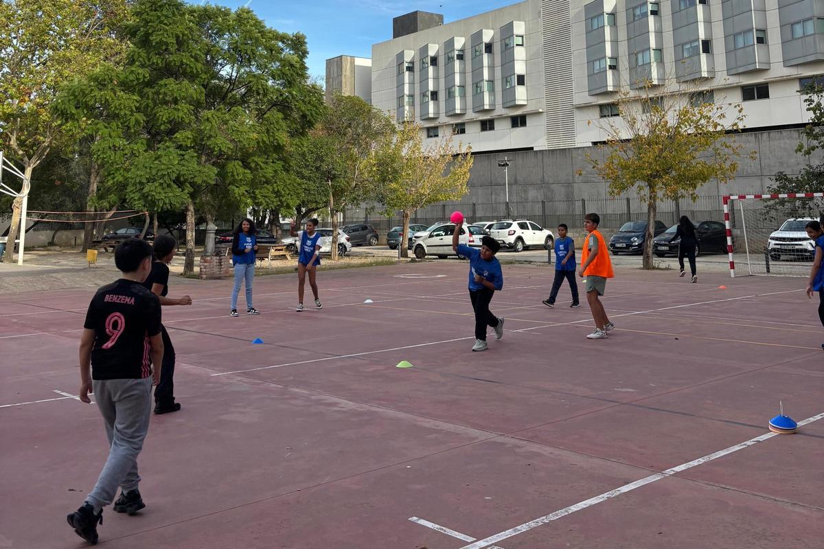 Los institutos La Mallola y Joanot Martorell ya han puesto en marcha el programa en Esplugues de Llobregat