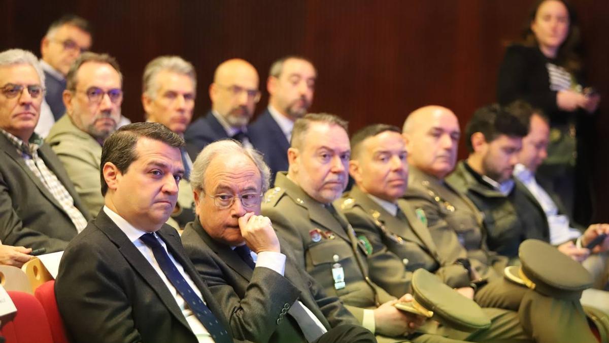 El alcalde y el presidente de CECO, en las jornadas informativas de Feindef en el CRV.
