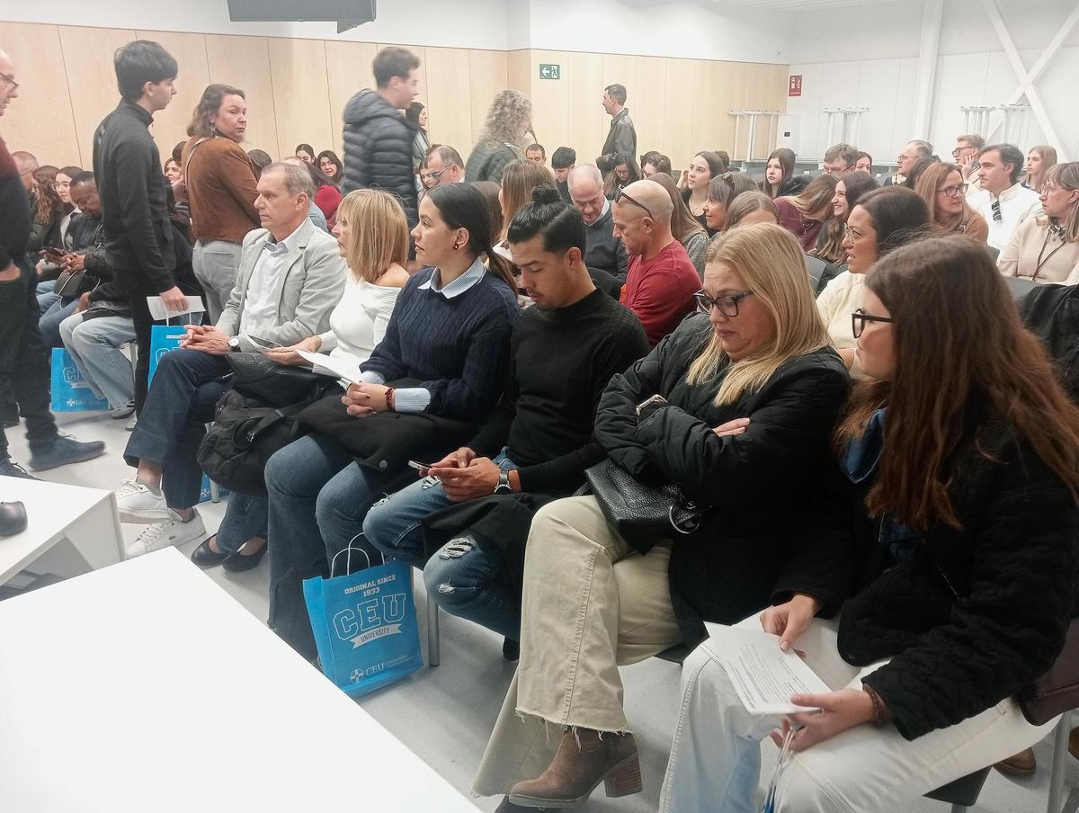 La Universidad CEU Cardenal Herrera celebrará este sábado, 7 de marzo, en su campus de Elche la segunda y última Jornada de Puertas Abiertas del presente curso académico.